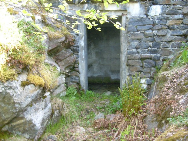 Bunker ved 15 cm stilling.jpg