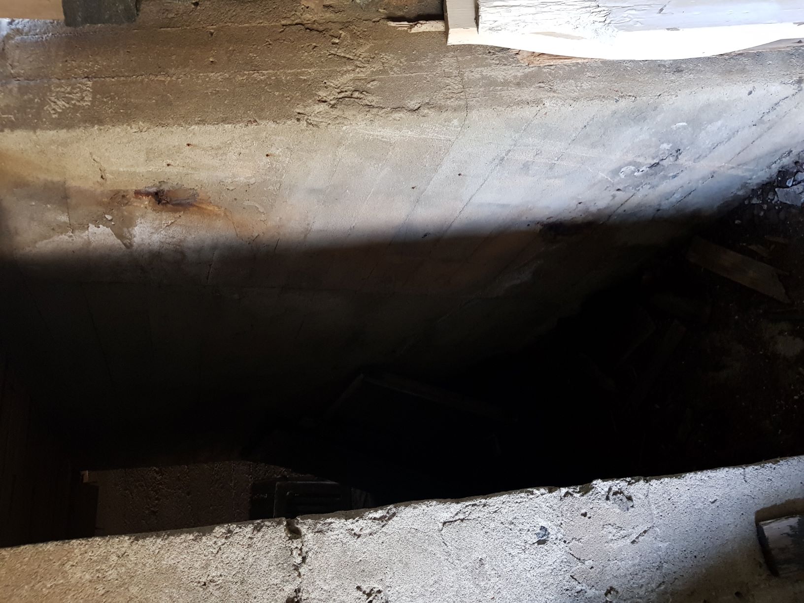 Skjult utgang fra bunker for Renault FT 17 tårn