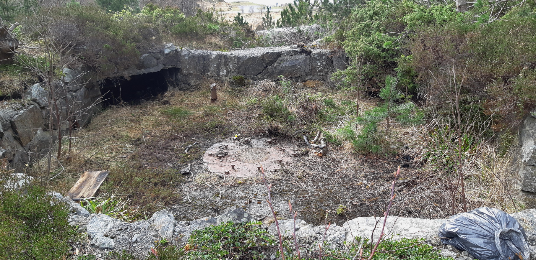 Oversiktsbilde av stillingen, tatt mot badestranden / Atlanterhavsparken.