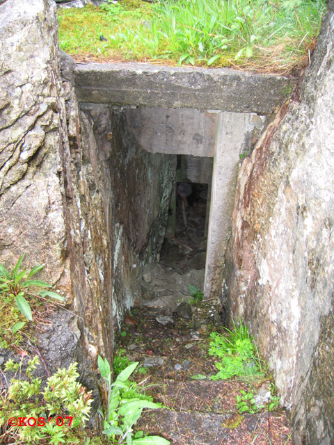 Ned til Ammo.bunker for tårn-kanon.