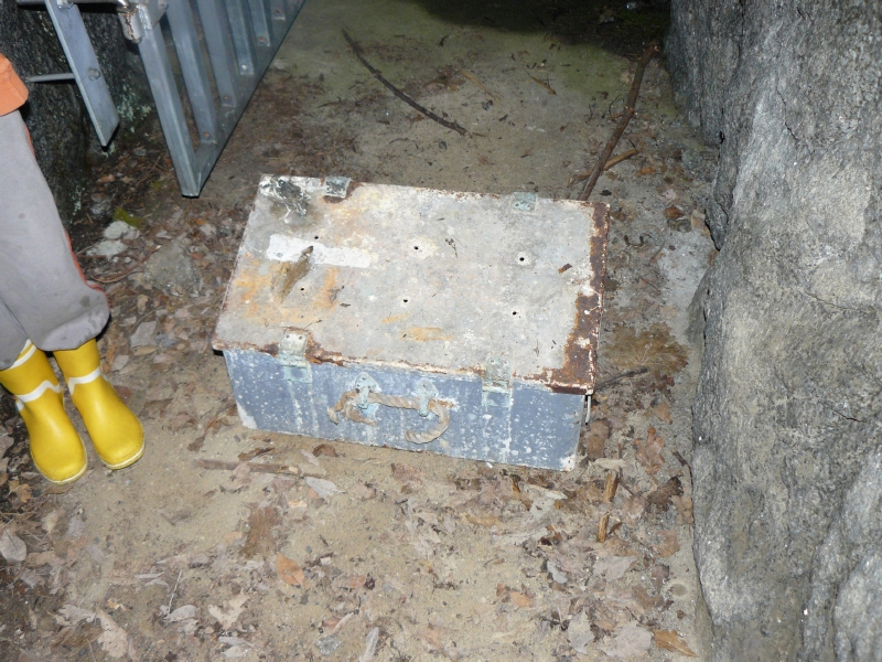 Metallkasse ny bunker.JPG