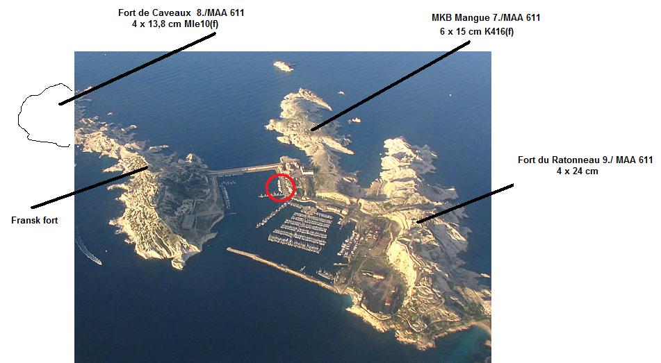 Grovt kart over øya.<br />Båten legger til ved rød ring.