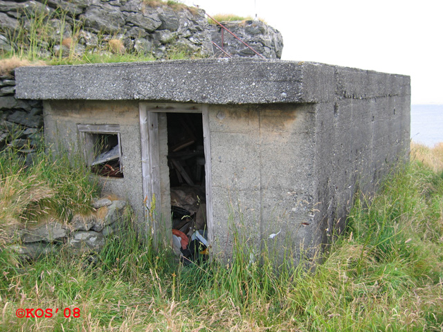 Enkel splintsikker bunker (2) for opphold.