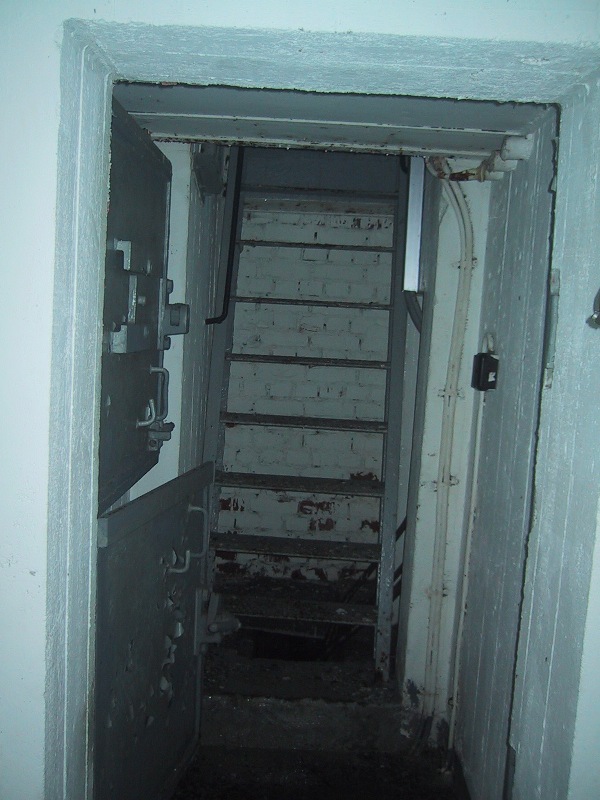M195_2.jpg