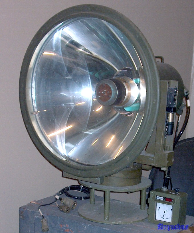 Moderne KA lyskaster.jpg